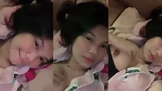 Viral ABG Pamer Toket Di Tiktok