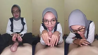 Cewek Hijab Suka Isep Kontol