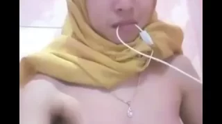 Melly Hijab Cantik Suka Banget Sange Dikamar Mandi